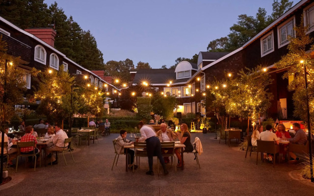 The Stanford Park Hotel