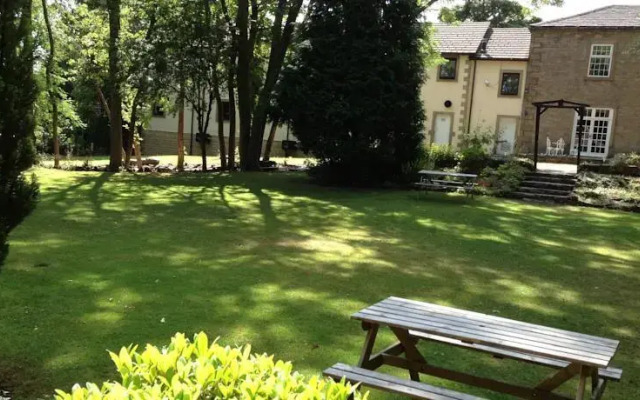 Alder House Hotel