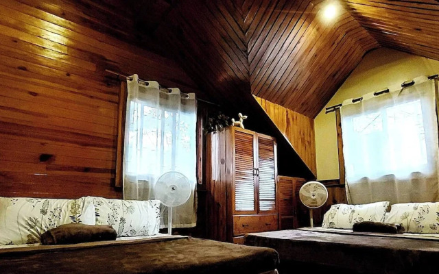 Vacation House Camp 7 Baguio Transient 6BR