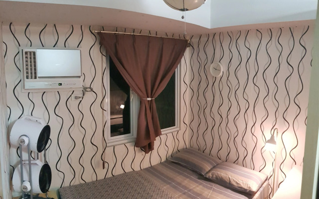Elegant Studio @ Grass Residences 1-5 persons only, Quezon City