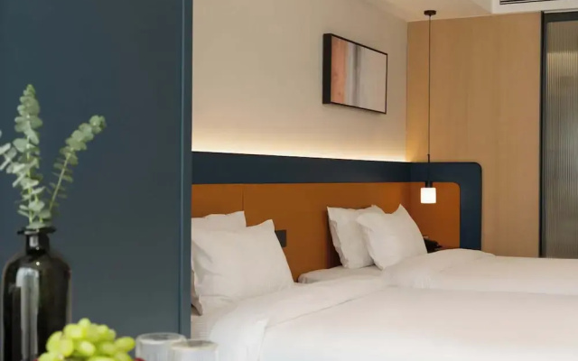 Chongqing Jiefangbei Jiayu Hotel