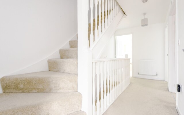 4 Bedroom 3 Bathroom Contractor Home MCR