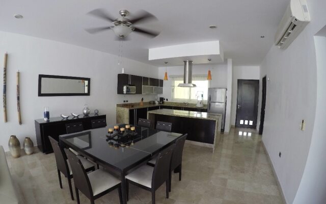 Mamitas Village 202-A by Playa Silvestre - Adults Only