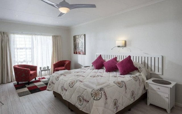 Dungbeetle River Lodge