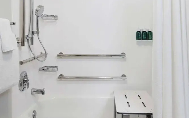 Sonesta Select Pleasant Hill