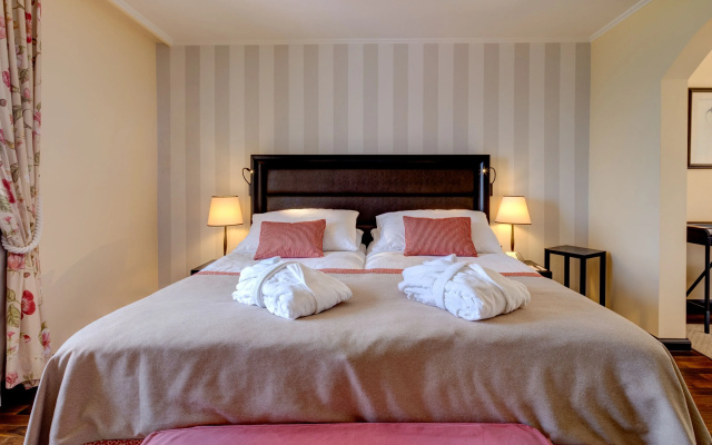 Romantik Hotel Mont-Blanc au Lac — 3-star hotel in Morges