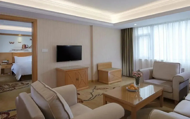 Vienna Hotel Shenzhen Bao'an Airport Taoyuanju