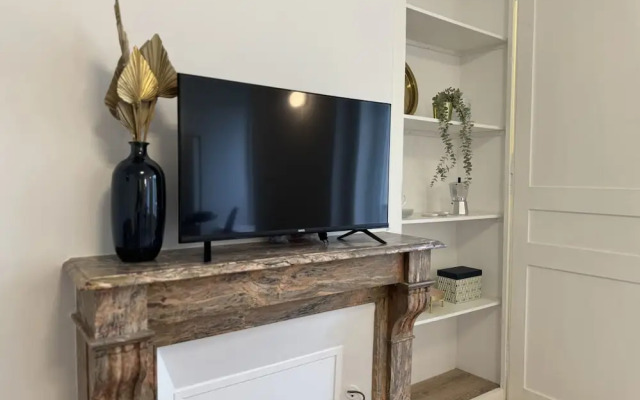 Stylish Stay in Central Le Mans