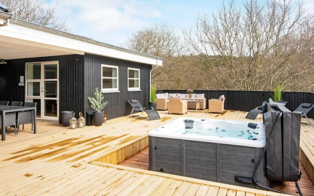 12 Person Holiday Home in Ebeltoft-by Traum