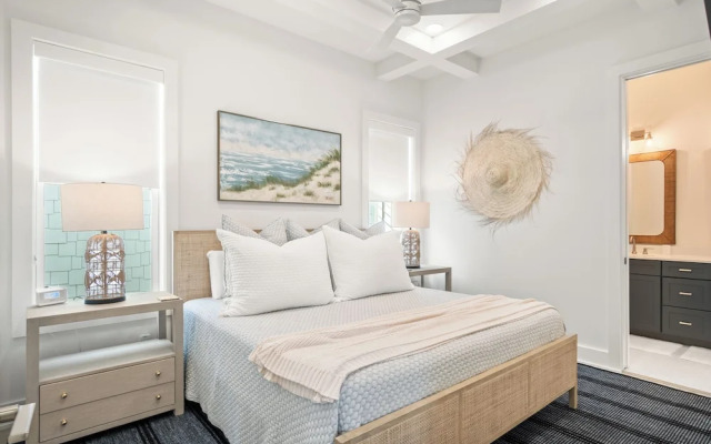 Serenity Shore 305 SOU