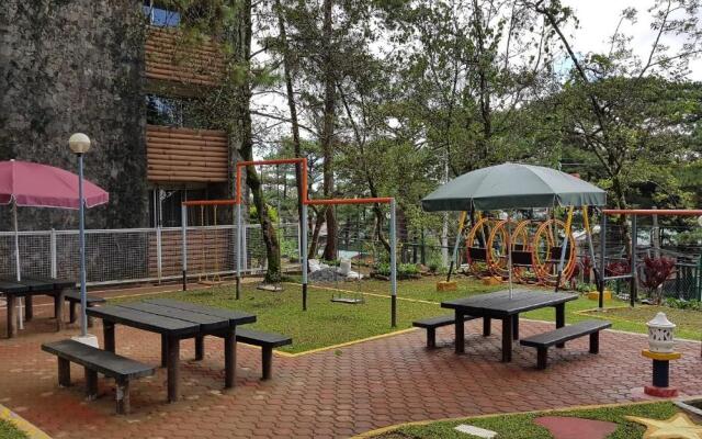 HOMESTAY DE MARQS - STYLISH and SPACIOUS 3 BEDROOM VACATION HOME