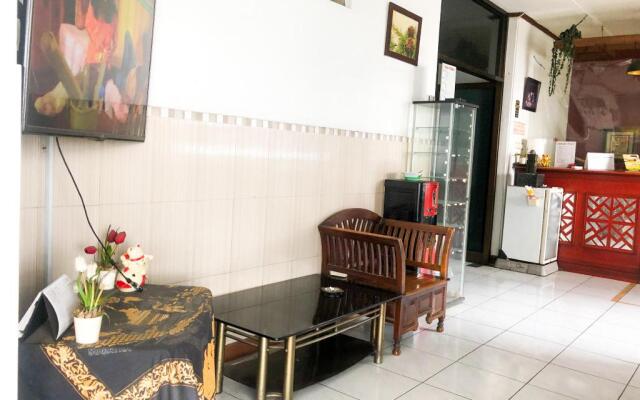 OYO 90103 Hotel Palem