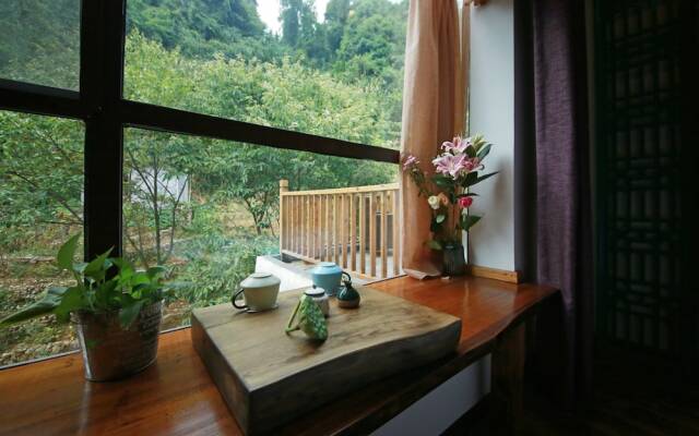 Zhangjiajie One City One Inn