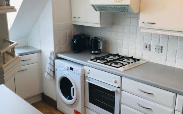 Attractive Town Centre Flat