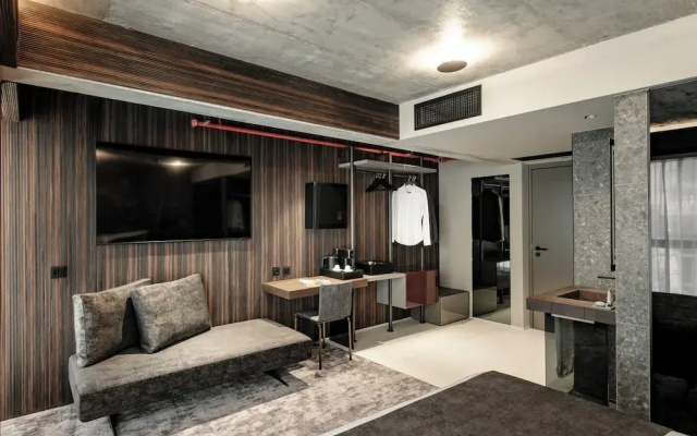 Fitch Hotel