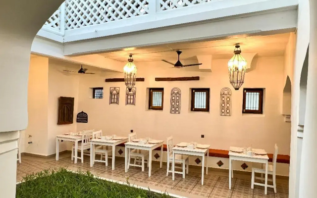 Zanzi House