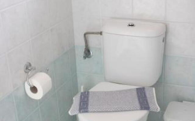 Iliana Apartments