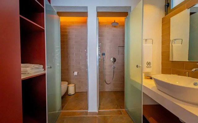 Nakas Hotel