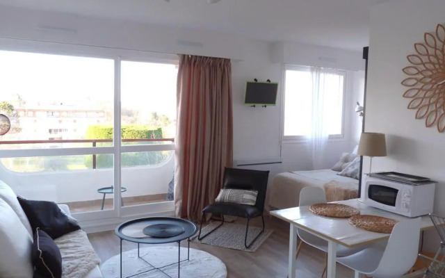 Studio vue panoramique sur mer