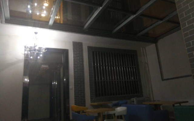 Xiangfeng Inn