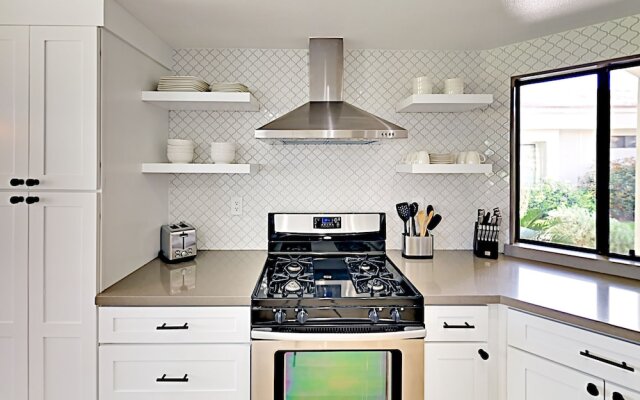 Inverness - 3 Br Condo