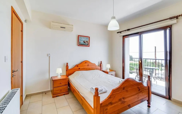 Villa Nikolina - 5 En-suite Bedrooms