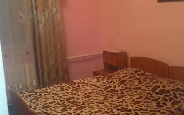 Dostuk Hotel