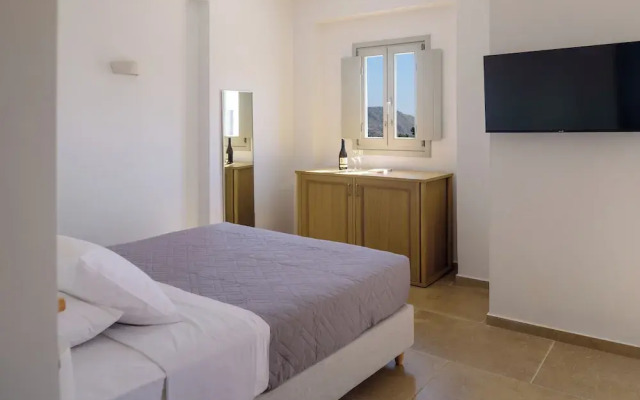 Elia Pyrgos Suites