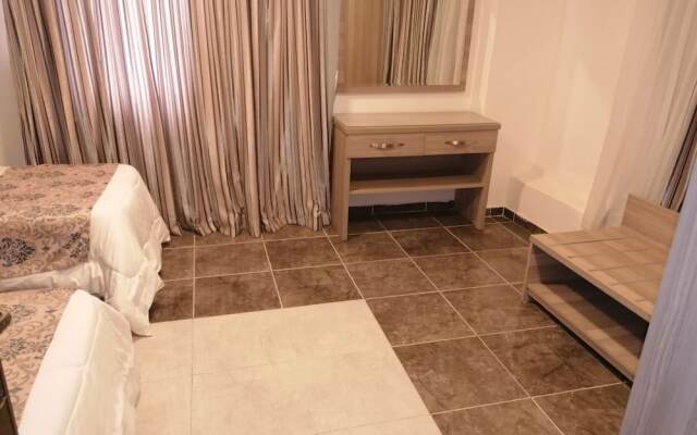 Milano Hotel Suites