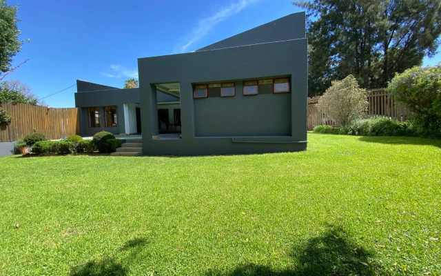 The Little Mongrel Bryanston