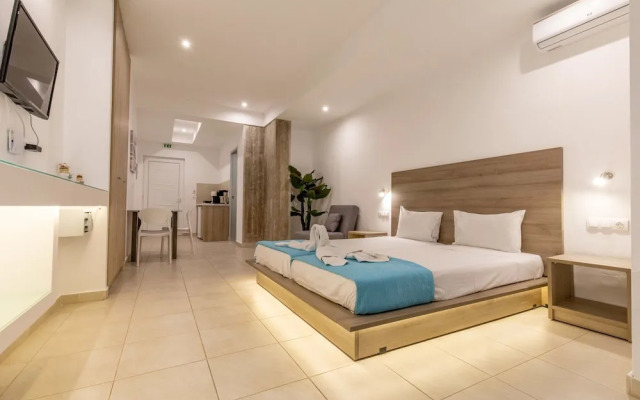 Stay Helios - Aparts & Pool Suites