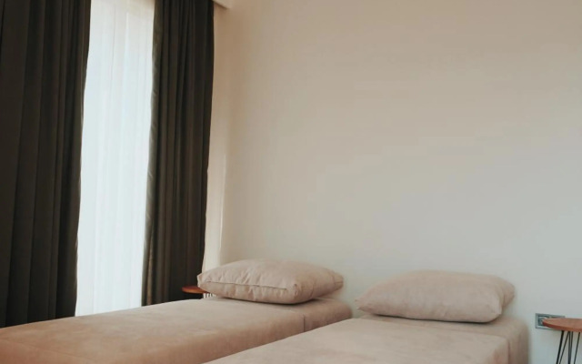 MERDZ Spa & Fitness Sky Apartment