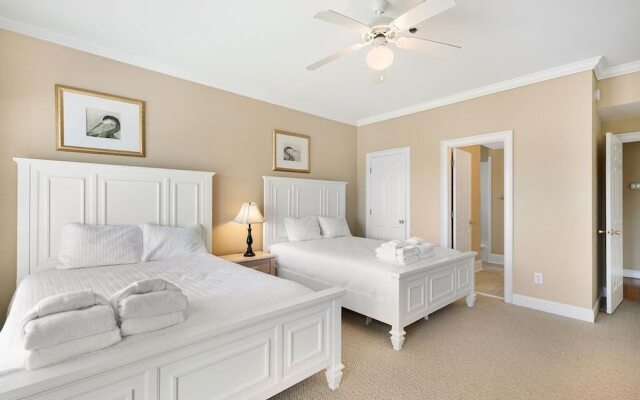 918 Carolina Boulevard