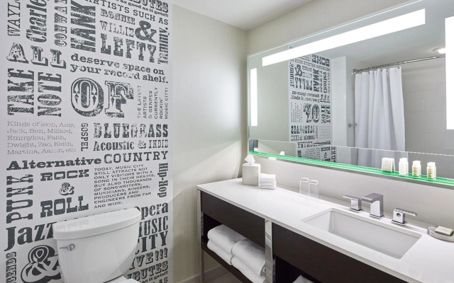 Renaissance Nashville Hotel