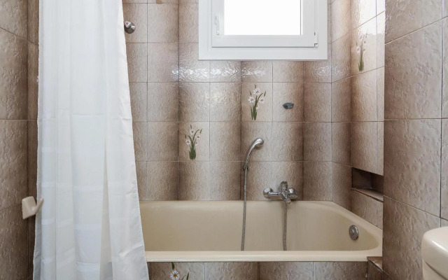 Nice 2bedroom apartment in Pagkrati