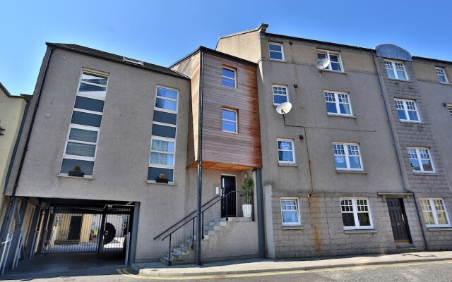 Amazing Aberdeen Home Close to the City Centre