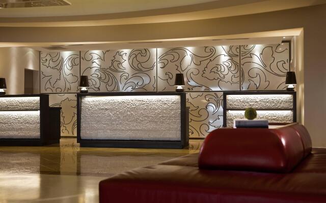 Renaissance Newark Airport Hotel