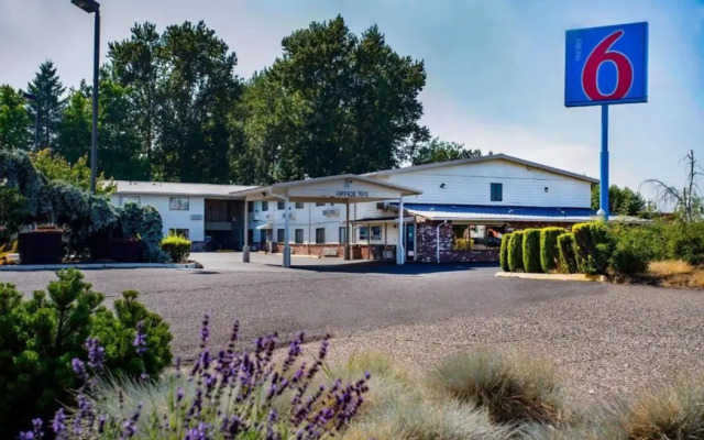 Howard Johnson Gresham