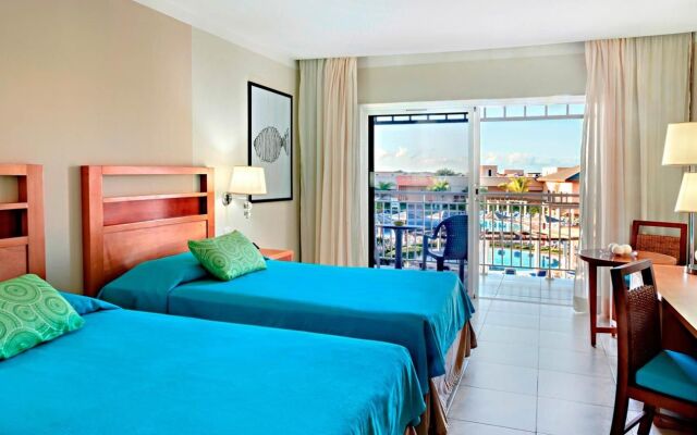 Hotel Playa Paraiso
