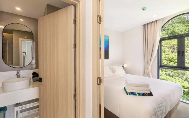 One bedroom Palmetto Condo Karon A 607