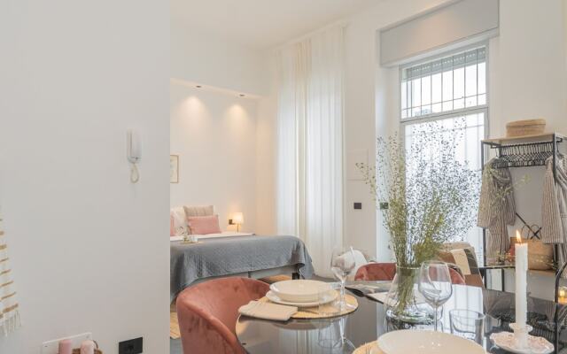 Piccola Como Lotus With 1 Bathrooms