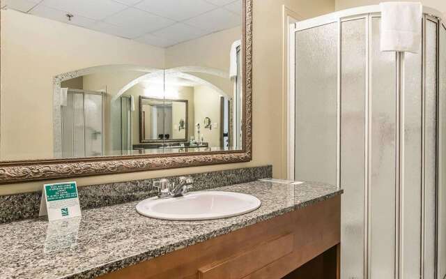 Quality Suites Drummondville