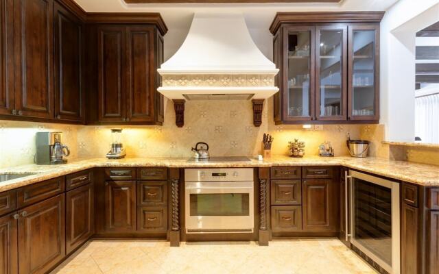 Hacienda Beach 3 Bdrm. Includes Cook Service for Bkfast & Lunch...best Deal in Hacienda!