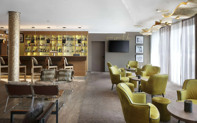 Best Western Plus iO Hotel