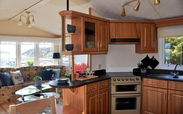 Saltviks Stugby & Camping