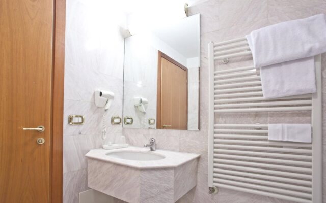 Hotel Mythos