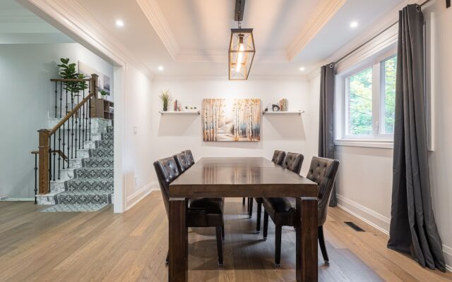 Cheerful 3 bedroom w/ indoor fireplace in Toronto - 02 free parking