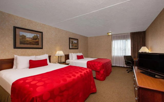 EverSpring Inn & Suites