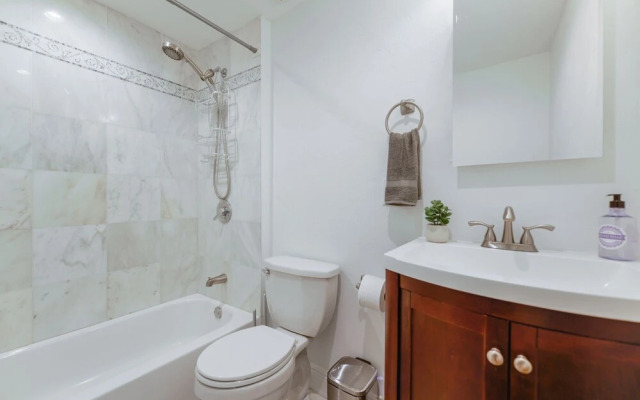Peaceful Comfort: Comfortable Miami Home