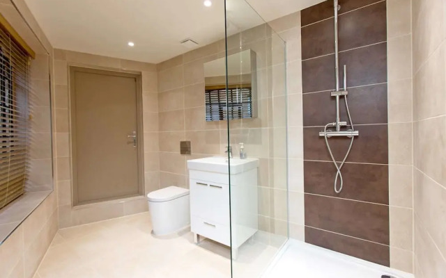 Luxury Loft Oxford Street with AC